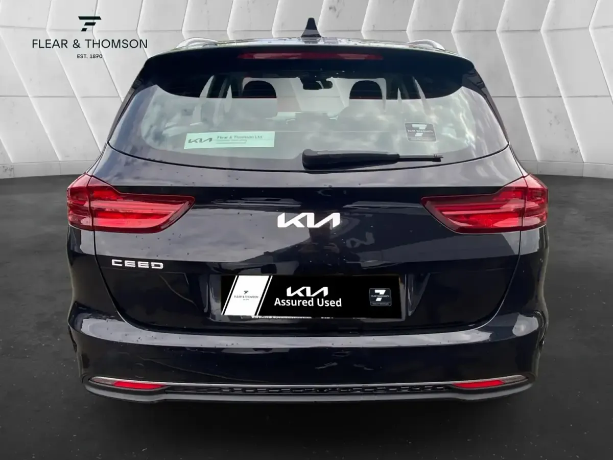 Używany Kia Ceed 2022 Czarny Hatchback