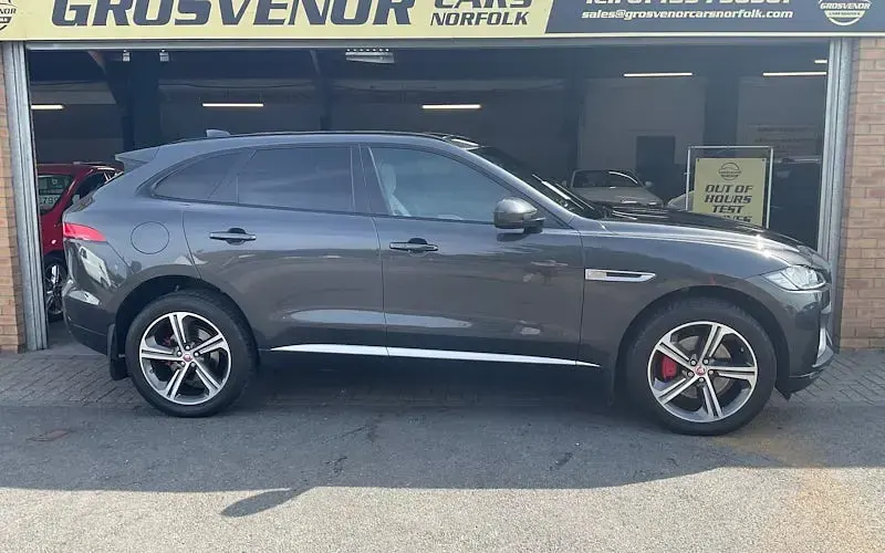 Used Jaguar F-Pace S 300 HP (220 kW) 2017 SUV