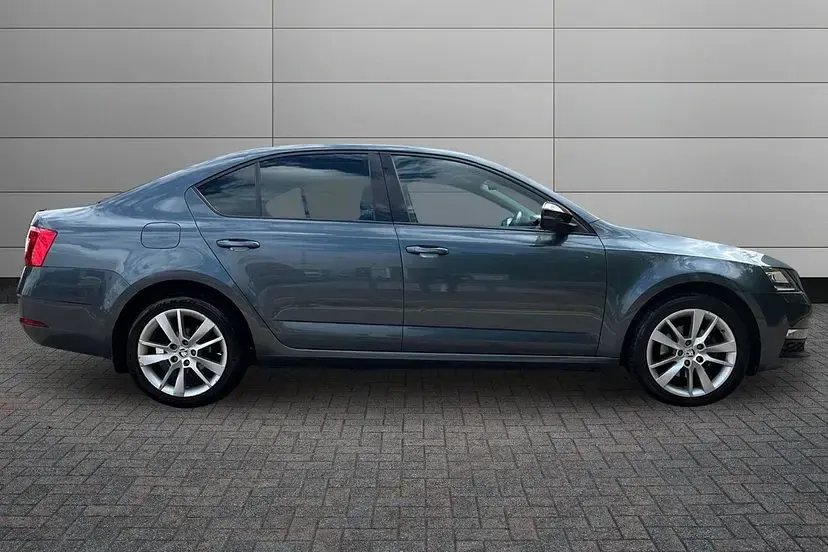 Used Skoda Octavia SE L 150 HP (110 kW) 2019 Quartz grey Hatchback