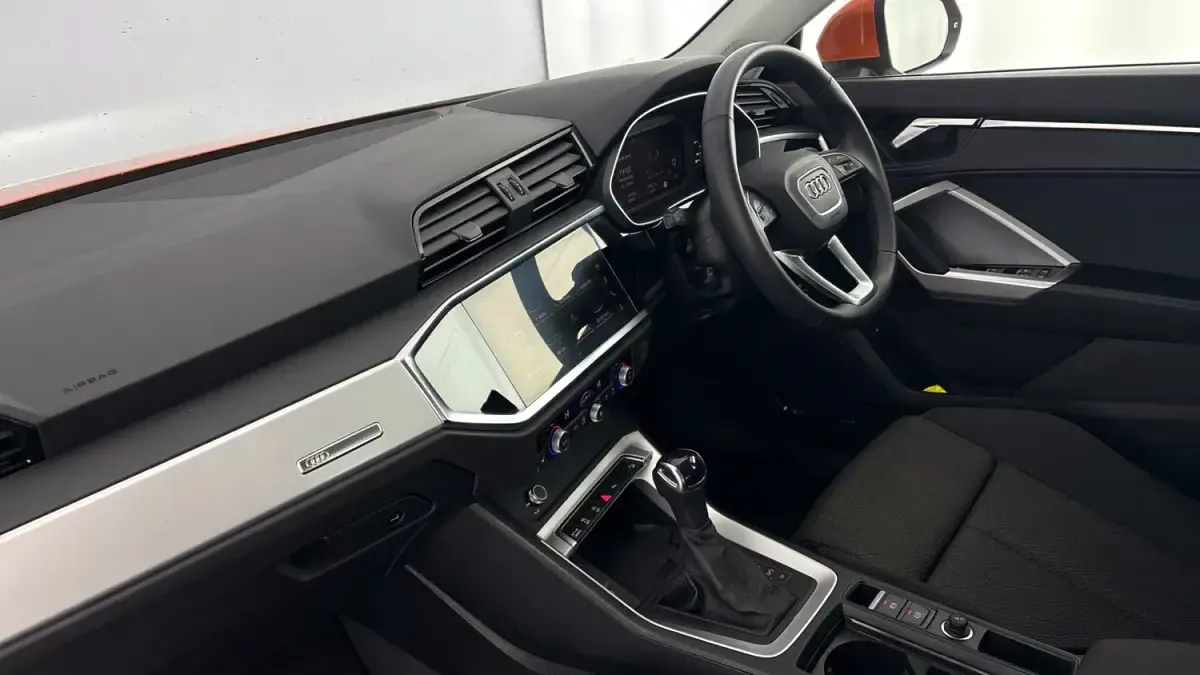 Usado Audi Q3 Sport 150 CV (110 kW) 2025 Naranja SUV