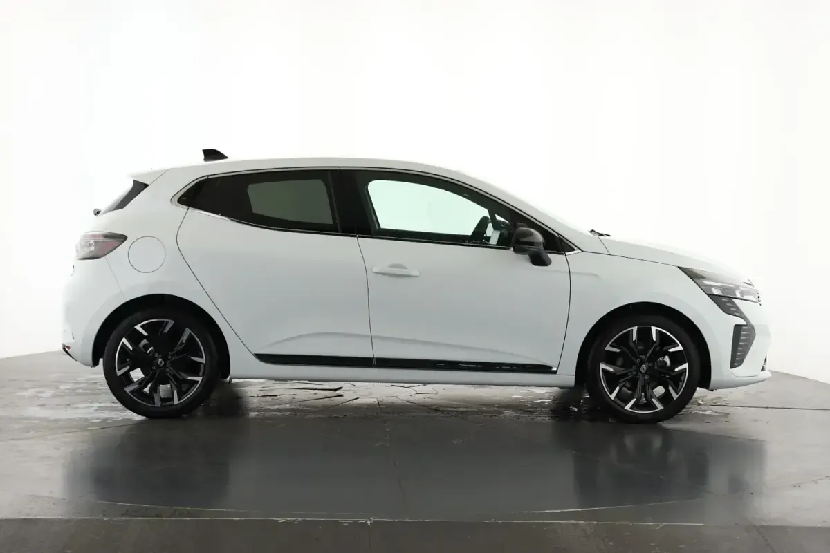 Gebraucht Renault Clio V Techno 143 PS (105 kW) 2025 Weiß Kleinwagen