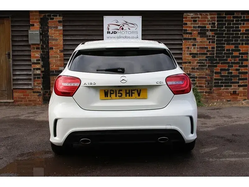 Used Mercedes A180 AMG 2015 White Hatchback