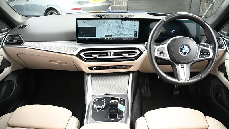 Used BMW i4 M Sport 246 kW (335 HP) 2024 Blue Sedan