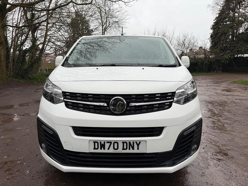 Used Vauxhall Vivaro Sportive 100 HP (73 kW) 2021 White MPV