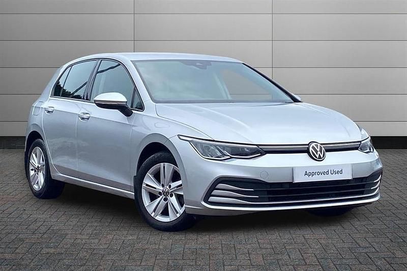 Used VW Golf VIII Life 115 HP (84 kW) 2021 Reflex silver Hatchback