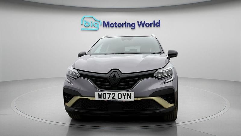 Used Renault Captur Engineered 141 HP (103 kW) 2023 Grey/black SUV