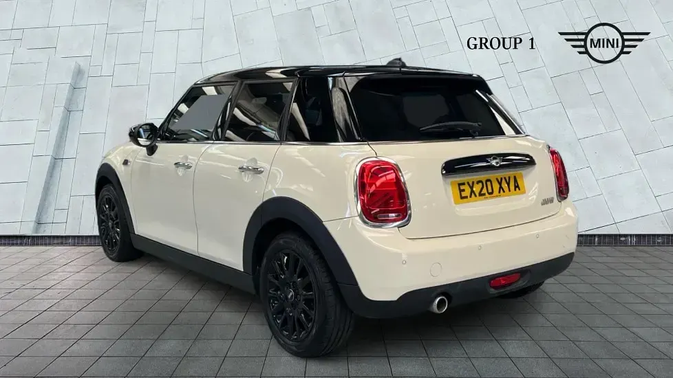Used Mini Cooper Classic 136 HP (100 kW) 2020 White Hatchback