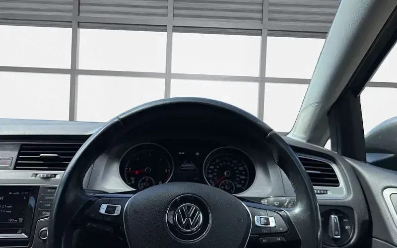 Used VW Golf VII Match 105 HP (77 kW) 2014 Grey Hatchback