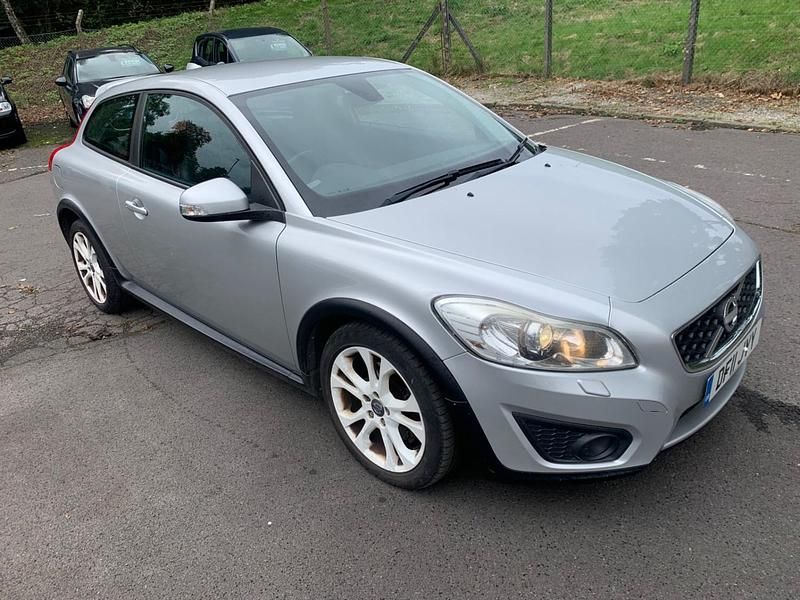 Silver Used 2011 Volvo C30 SE Hatchback | £1,995 (Fair price) - Image 1/4