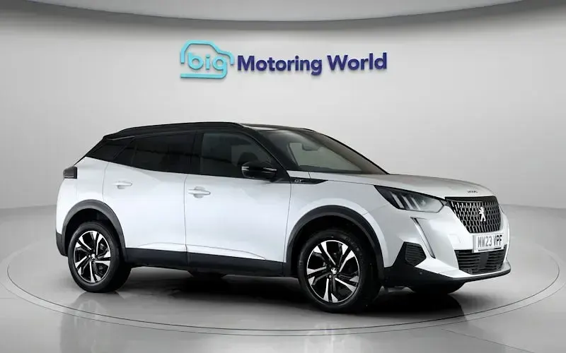 Used Peugeot 2008 GT 131 HP (96 kW) 2023 White SUV