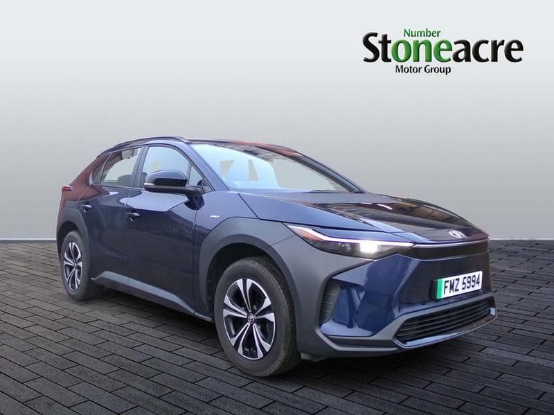 Used Toyota bZ4X PURE 150 kW (204 HP) 2024 Blue SUV
