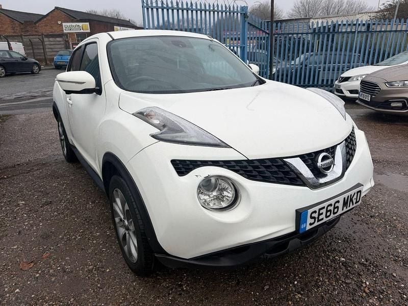 Used Nissan Juke Tekna 2017 White SUV