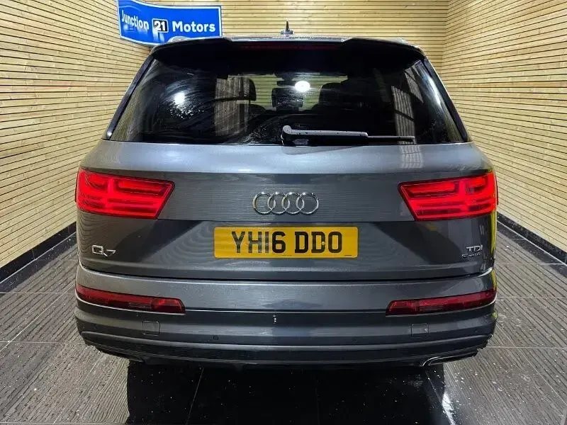 Used Audi Q7 S-Line 272 HP (200 kW) 2016 Grey SUV