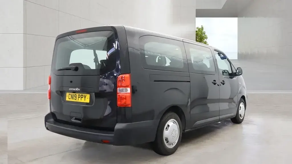 Used Citroën Dispatch 100 HP (73 kW) 2019 Black MPV
