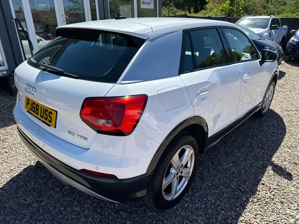 Używany Audi Q2 Sport 116 KM (85 kW) 2018 Biały SUV