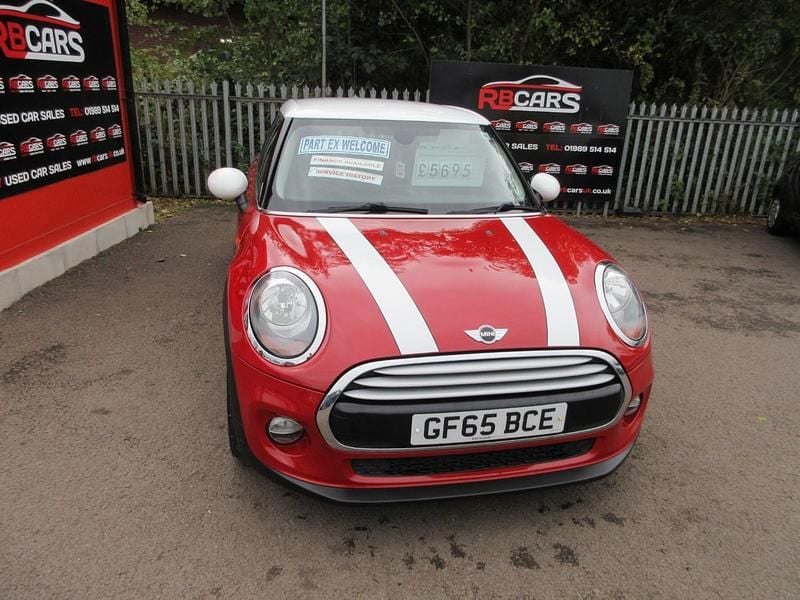 Red Used 2015 Mini Cooper Hatch Hatchback | £5,695 (Fair price) - Image 1/4