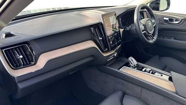 Used Volvo XC60 Plus 345 HP (253 kW) 2026 SUV