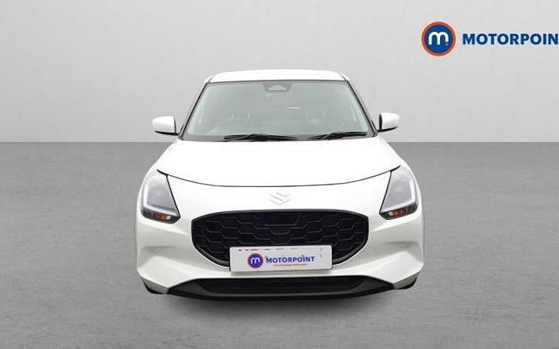 Used Suzuki Swift 82 HP (60 kW) 2025 White Hatchback