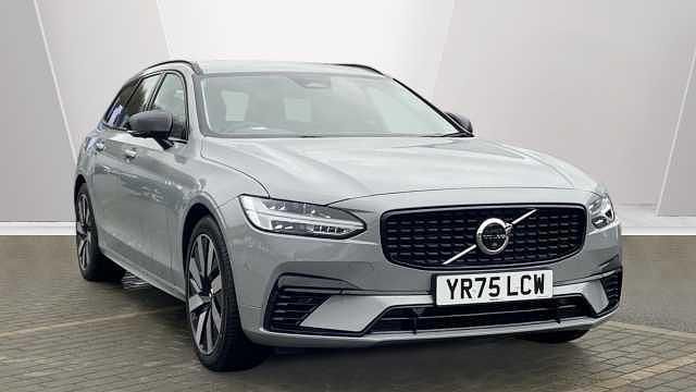 New Volvo V90 Plus 345 HP (253 kW) 2026 Estate