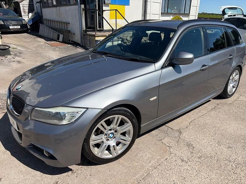 Begagnad BMW 320 M Sport 2010 Grå Kombi
