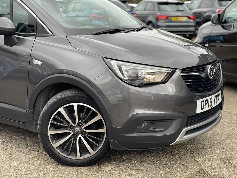 Used Vauxhall Crossland X Elite 81 HP (59 kW) 2019 Grey SUV