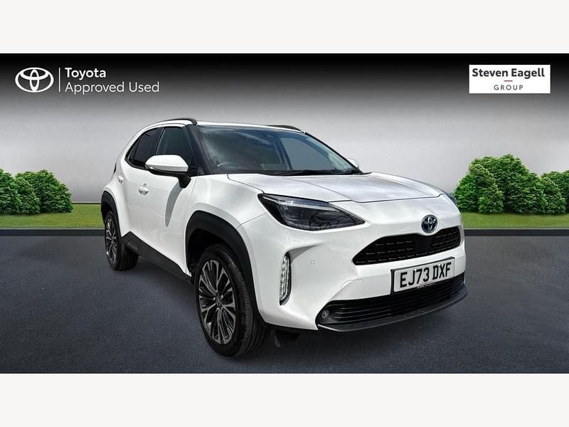 White Used 2023 Toyota Yaris Hybrid Hatchback | £24,966 - Image 1/3