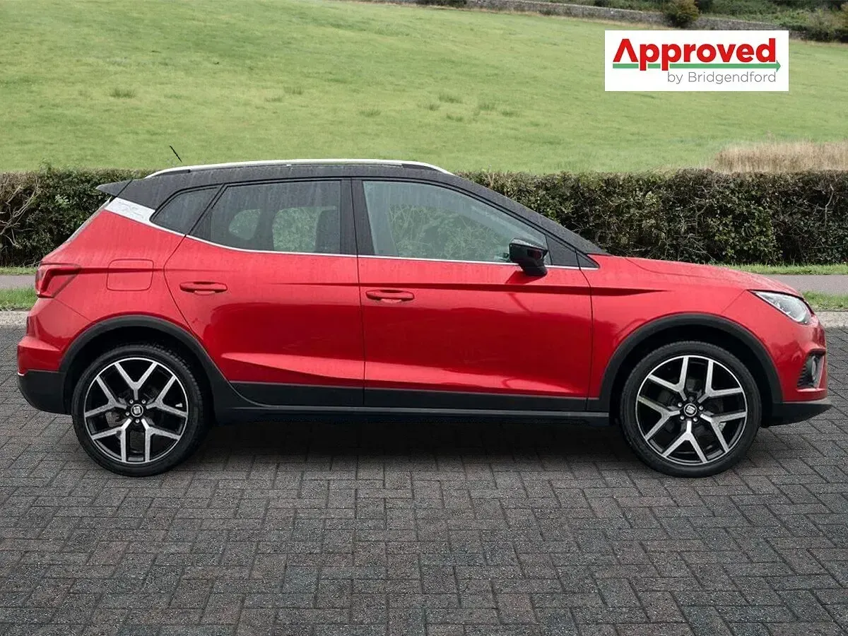 Begagnad Seat Arona FR Sport 2021 Röd SUV
