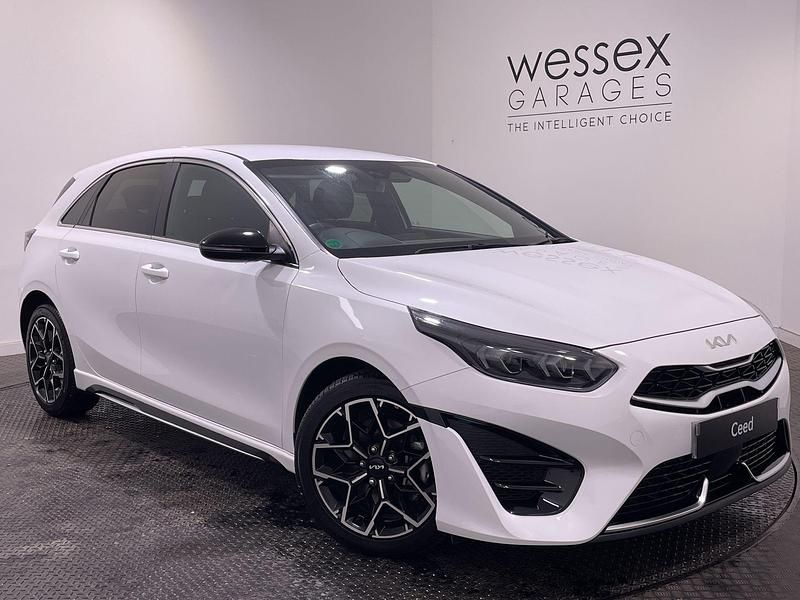 Used 2024 Kia Ceed GT-Line Hatchback | £20,870 (Fair price) - Image 1/1