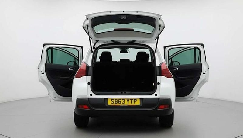 Used Peugeot 3008 Active 2014 White Hatchback