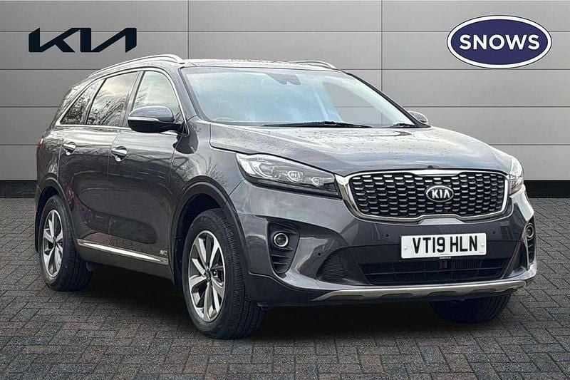 Grey Used 2019 Kia Sorento SUV | £21,299 (A bit pricey) - Image 1/4