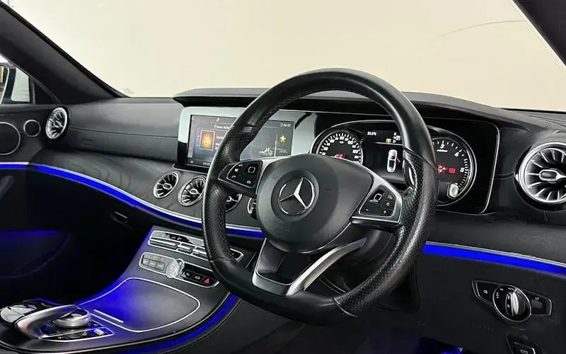 Used Mercedes E220 AMG line 194 HP (142 kW) 2020 Cabriolet