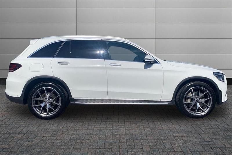 Used Mercedes GLC300 AMG Line Premium 245 HP (180 kW) 2021 Polar white Estate