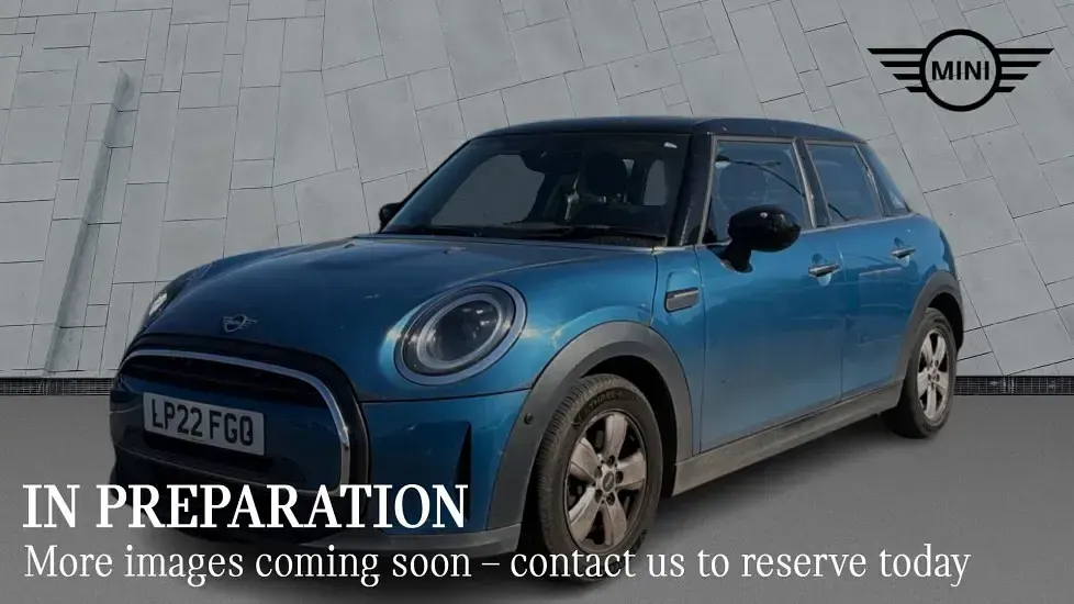 Usado Mini Cooper Classic 134 HP (98 kW) 2022 Azul Citadino