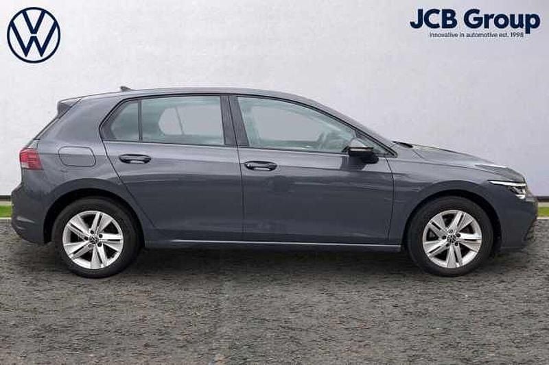 Used VW Golf VIII 130 HP (95 kW) 2022