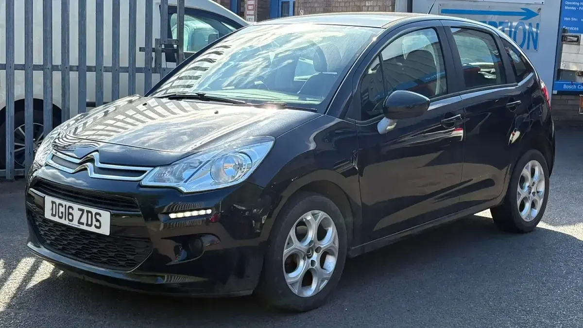 Used Citroën C3 PureTech 68 HP (50 kW) 2016 Black Hatchback