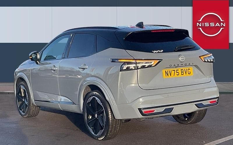 Used Nissan Qashqai Tekna 158 HP (116 kW) 2025 Grey SUV