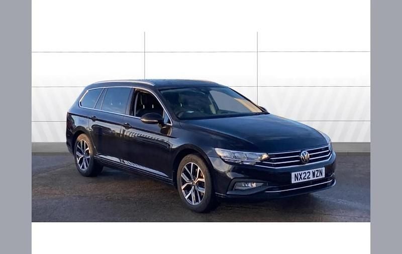Black Used 2022 VW Passat SEL Estate | £18,377 (Fair price) - Image 1/4