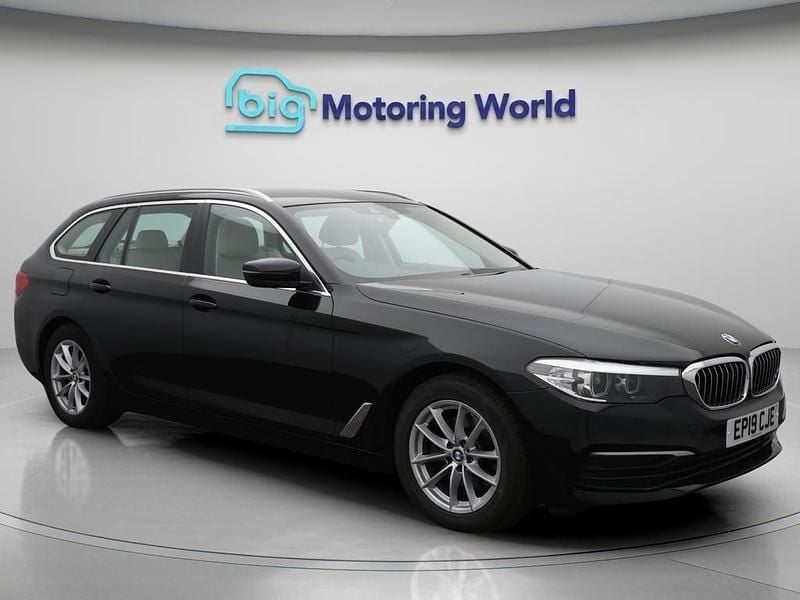Black Used 2019 BMW 520 Estate | £17,500 (Super price) - Image 1/4