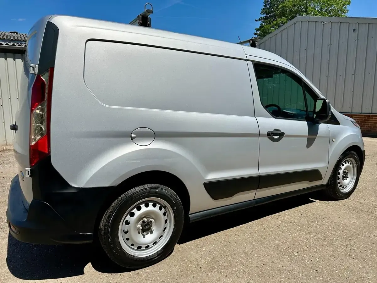 Used Ford Transit Connect 100 HP (73 kW) 2017 Silver MPV