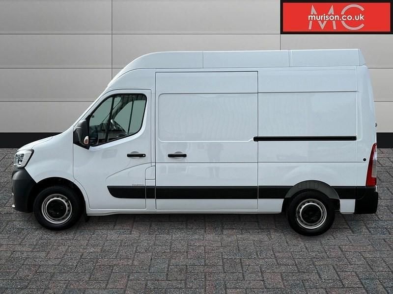 Used Renault Master Business 133 HP (97 kW) 2021 Mineral white Van