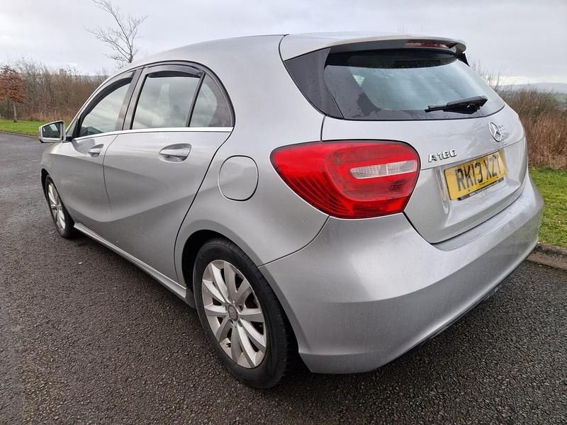 Used Mercedes A180 SE 122 HP (89 kW) 2013 Silver Hatchback