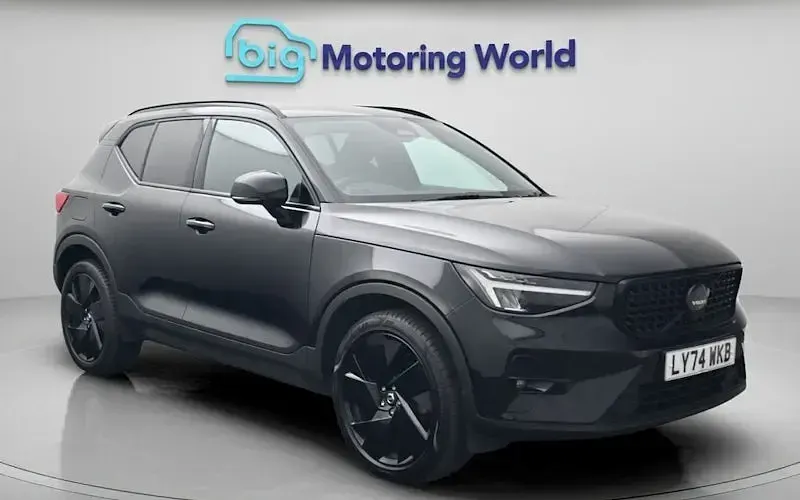 Used Volvo XC40 Plus 197 HP (144 kW) 2025 SUV