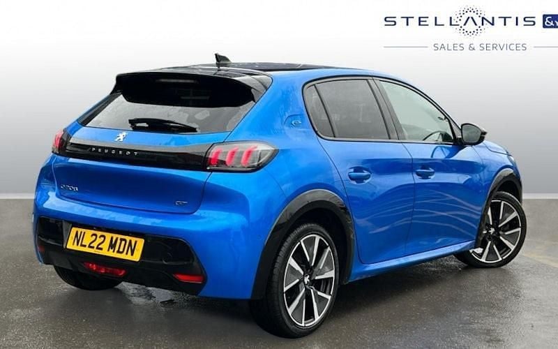 Used Peugeot e-208 Premium 100 kW (136 HP) 2022 Blue Hatchback