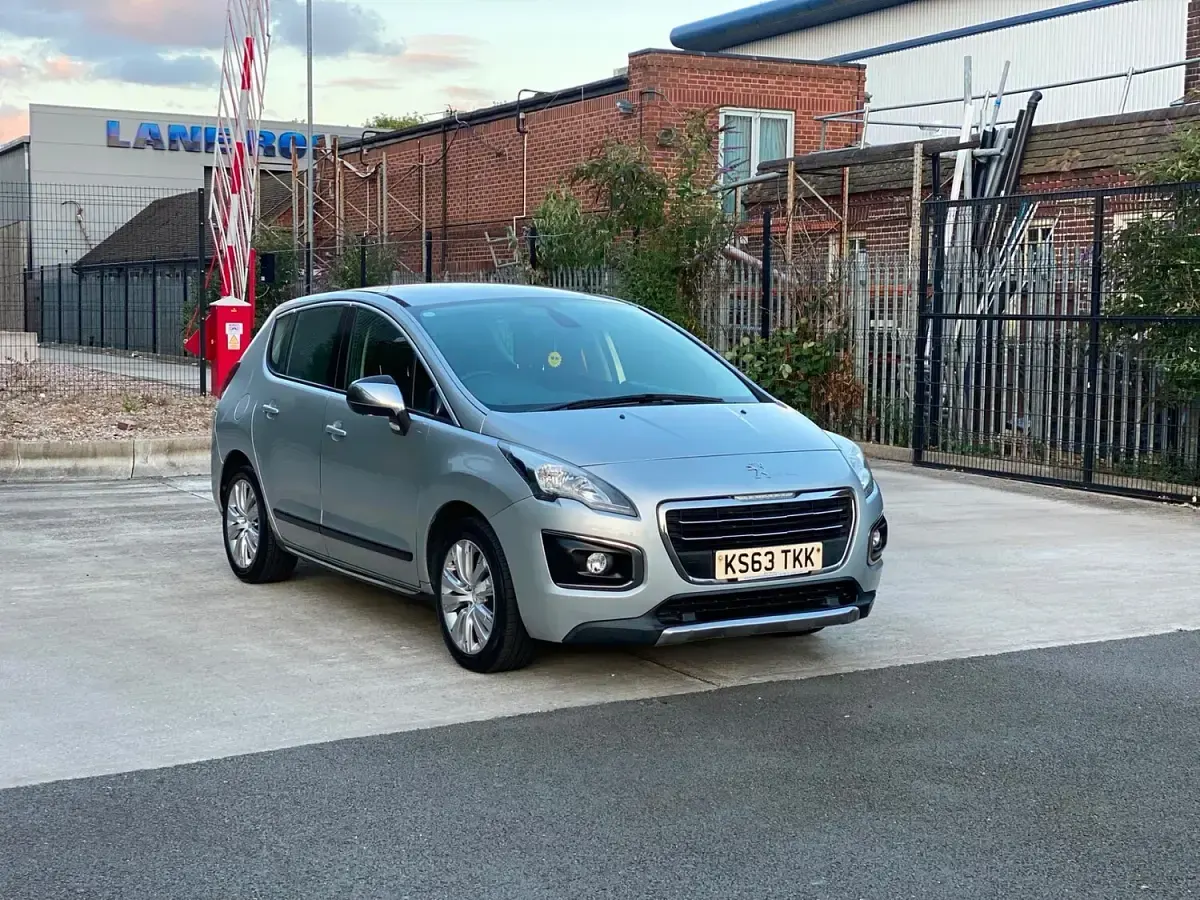 Used Peugeot 3008 Active 163 HP (119 kW) 2014 Silver Estate
