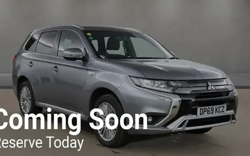 Used Mitsubishi Outlander P-HEV 224 HP (164 kW) 2020 Estate