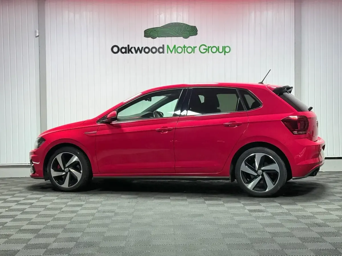 Begagnad VW Polo GTI 200 HK (147 kW) 2018 Röd Halvkombi