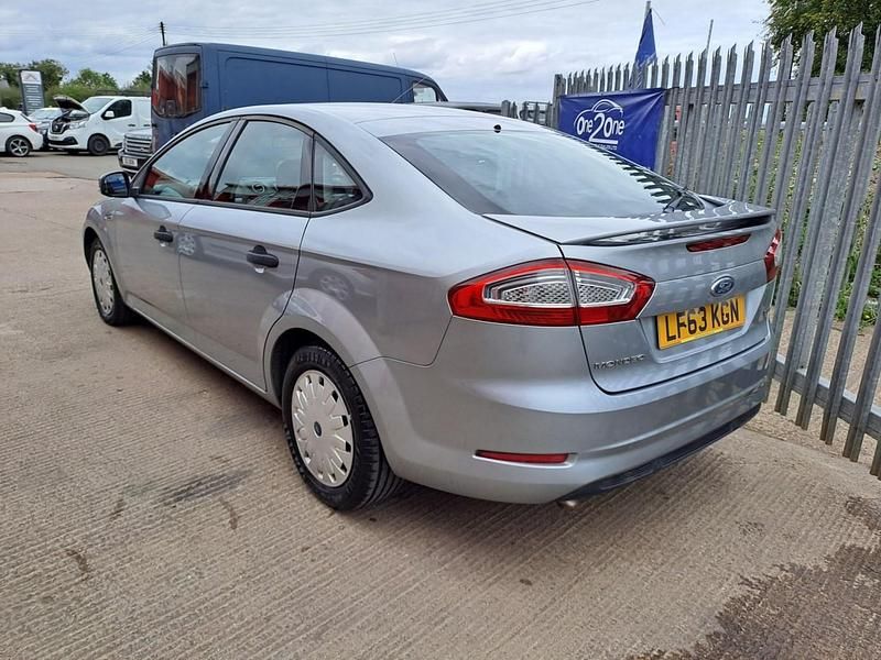 Used Ford Mondeo 115 HP (84 kW) 2018 Grey Hatchback