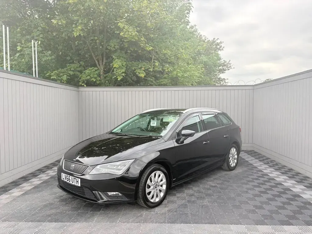 Used Seat Leon Sport 110 HP (80 kW) 2016 Black Estate