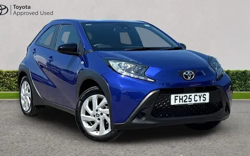 Used Toyota Aygo X PURE 72 HP (52 kW) 2025 SUV