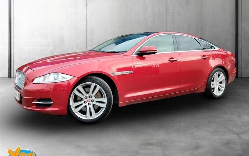 Used Jaguar XJ Premium Luxury 275 HP (202 kW) 2013 Red Sedan